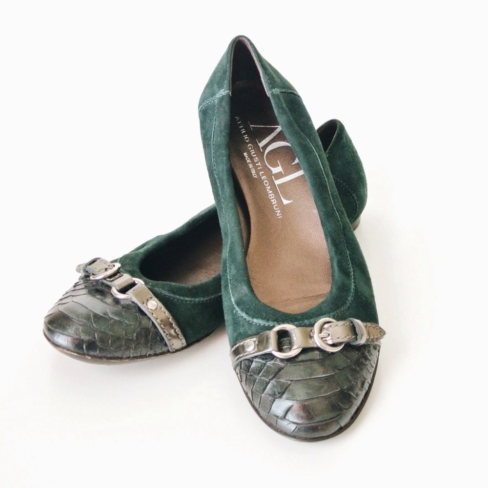 Green AGL Flats